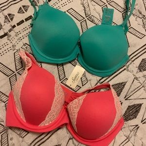 Never before worn Soma bras